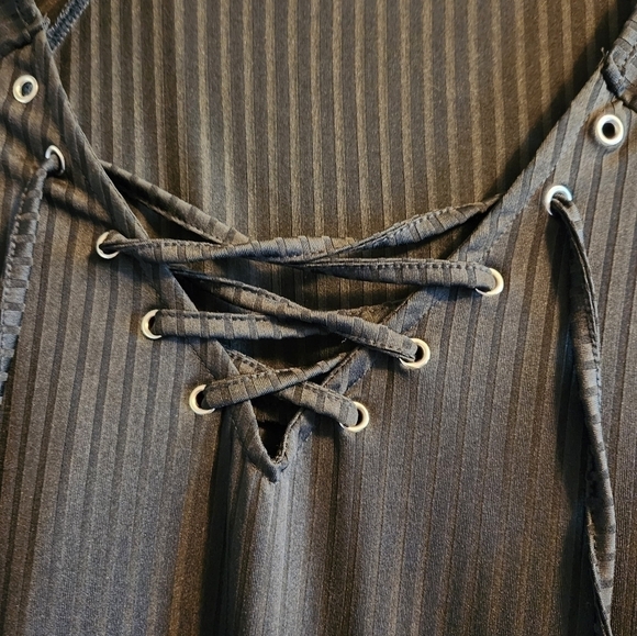 COPY - Nwot light weight top - Picture 5 of 5